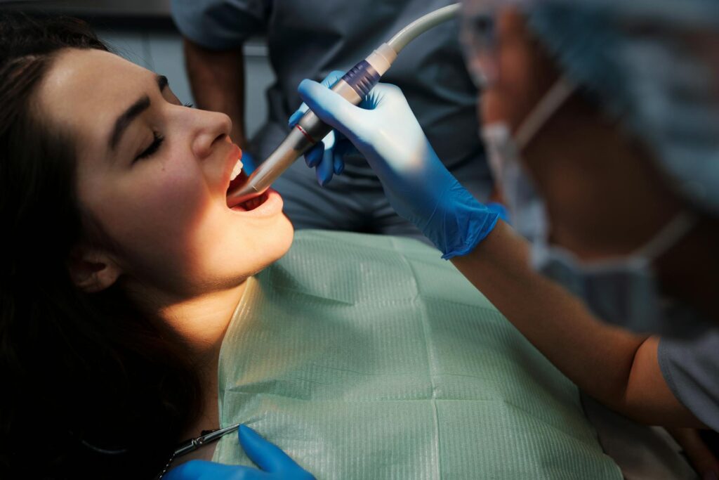 Ozonoterapia dentale, un trattamento indolore di grande efficacia