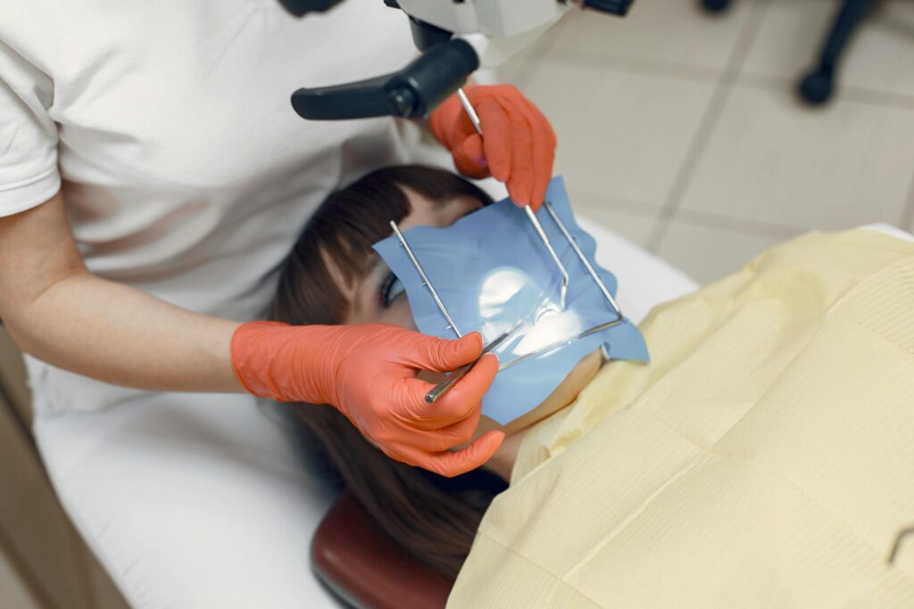 Curare una carie: costi, procedure, prevenzione