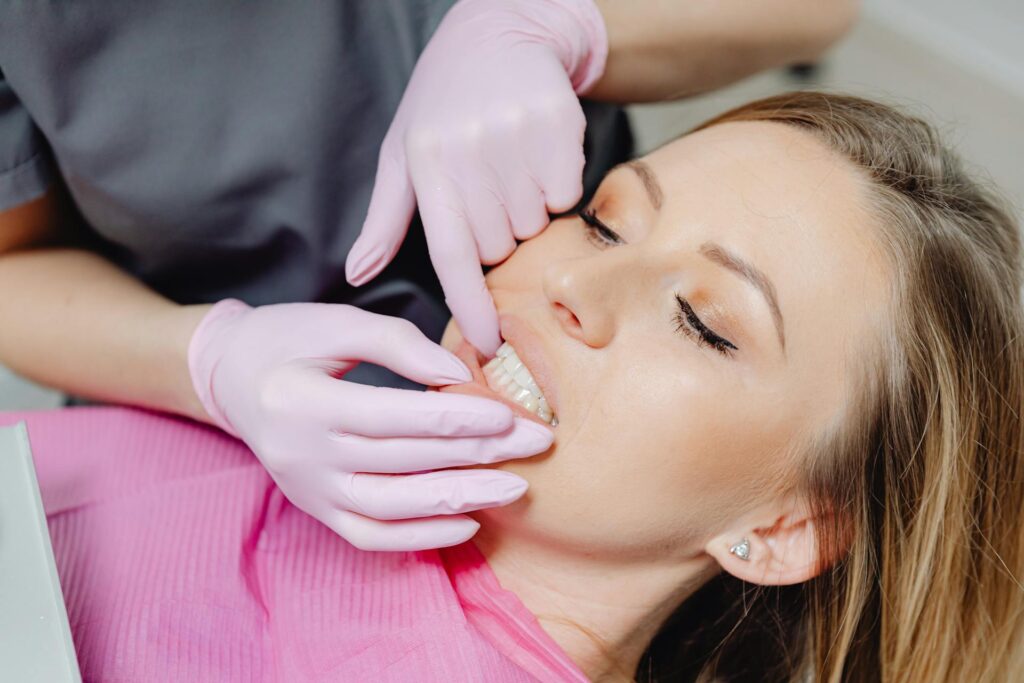Parodontite: come rinforzare i denti che si muovono
