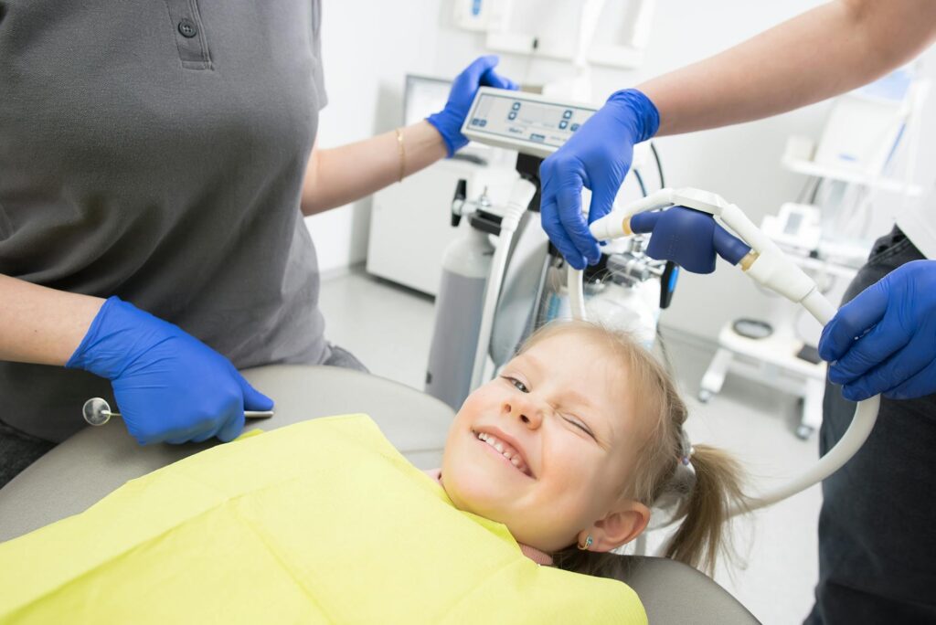 La prima visita dal dentista per bambini